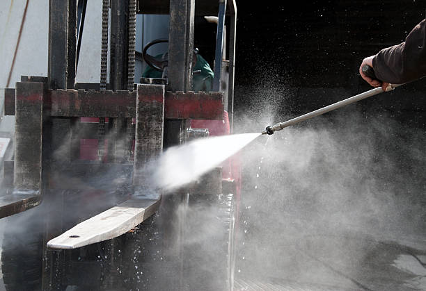 Why Choose Our Certified Pressure Washing Experts for Your Project Needs in Redan, GA?